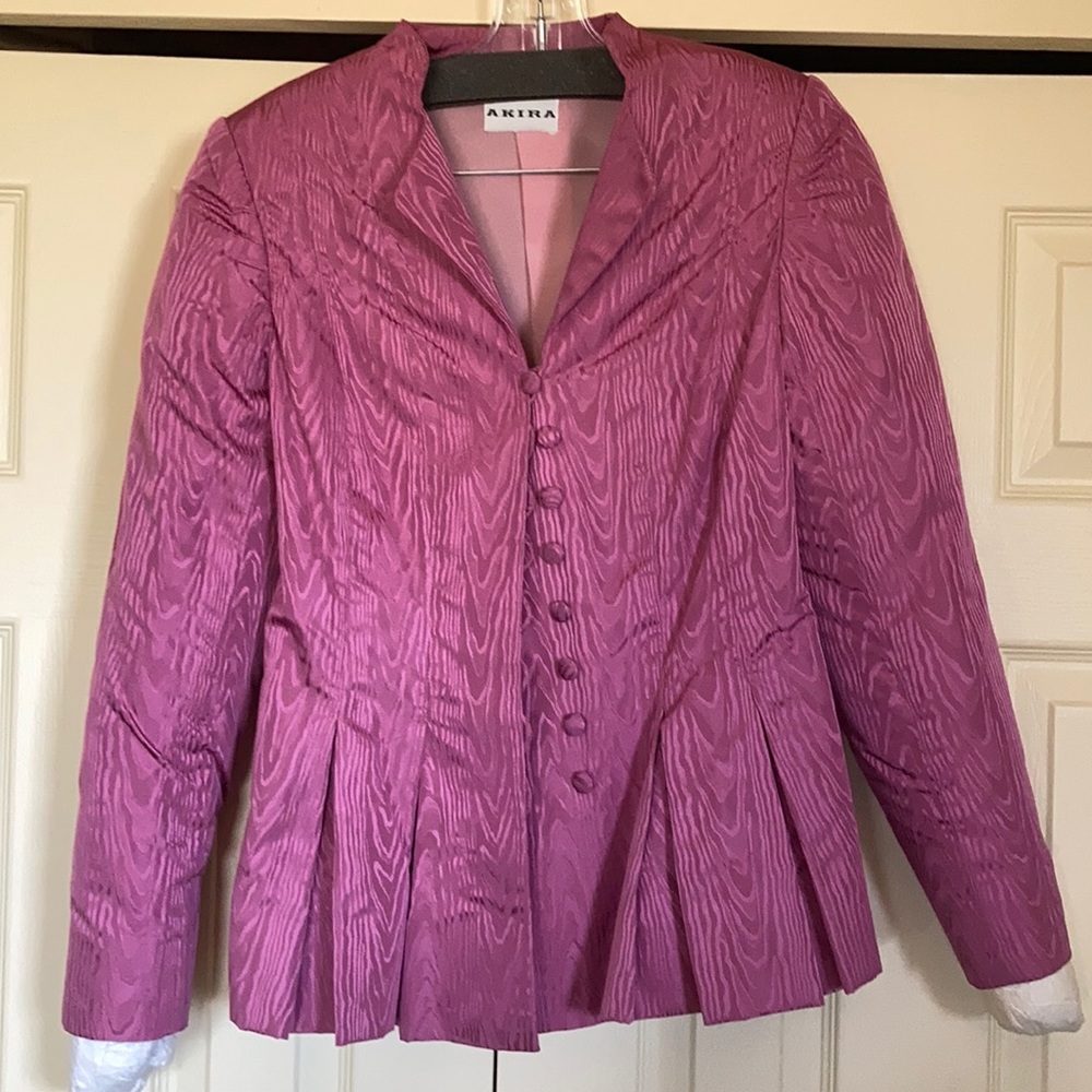 Akira Blazer